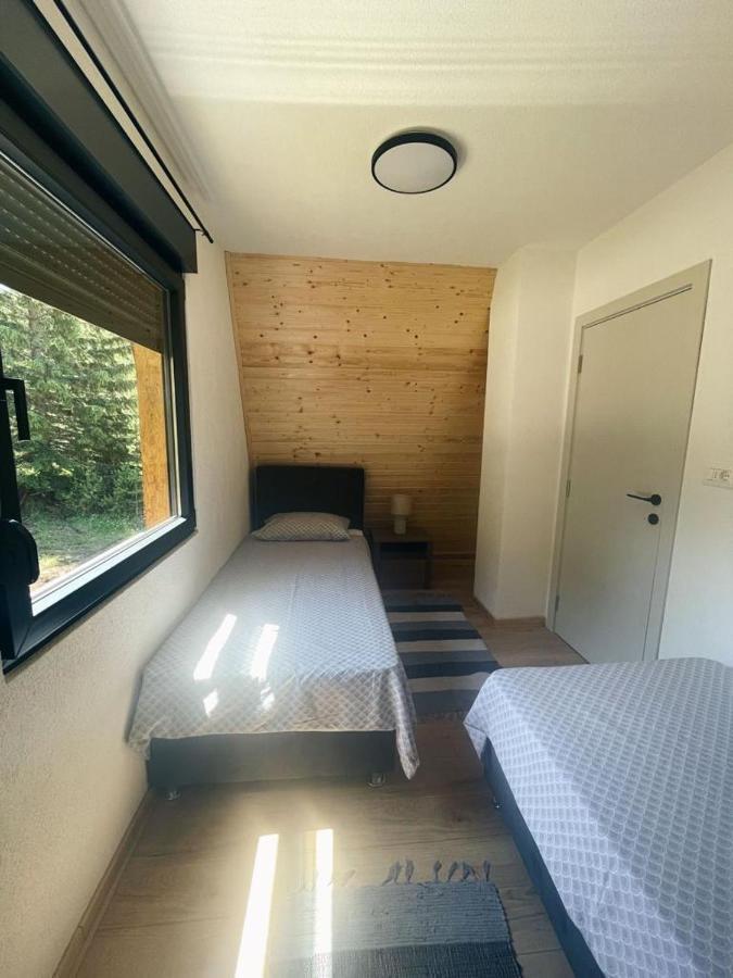 Zminica Lake House 자블야크 외부 사진